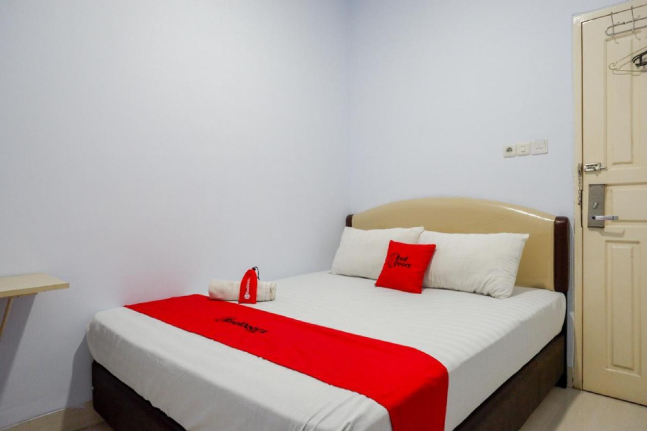 Reddoorz @ Hotel Bravo Pantai Kamali Bau Bau Baubau Extérieur photo