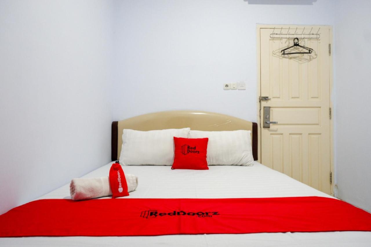 Reddoorz @ Hotel Bravo Pantai Kamali Bau Bau Baubau Extérieur photo